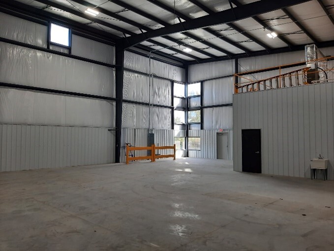 123 County Road 17, Elkhart, IN à louer - Photo de l’immeuble – Image 3 sur 7