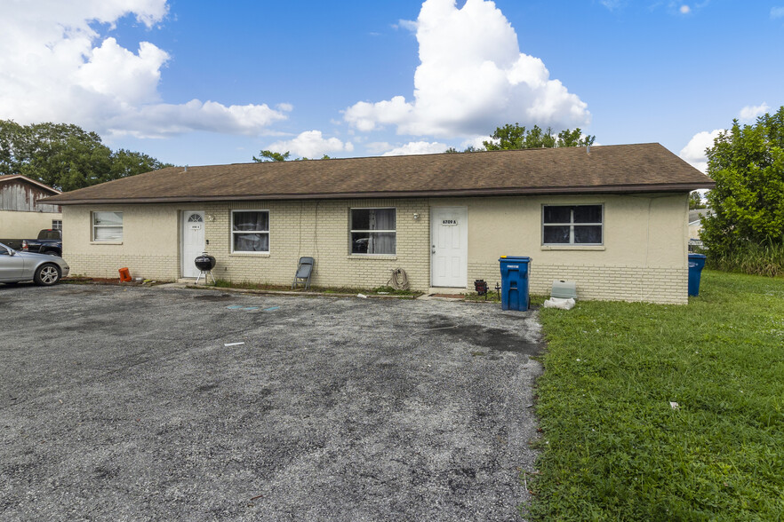 205 Granada Blvd, North Port, FL à vendre - Photo principale – Image 1 sur 19
