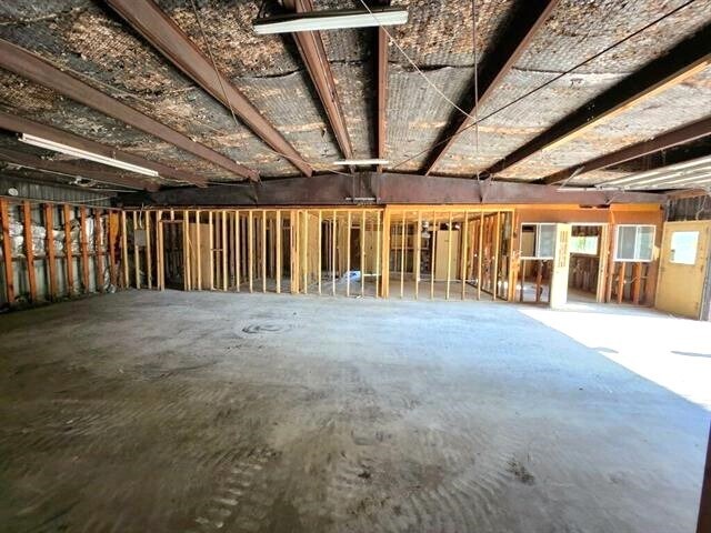 610 New York St, Navasota, TX à louer - Photo intérieure – Image 3 sur 27