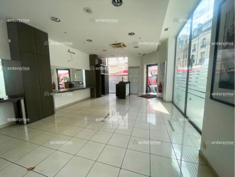 Local commercial dans Saint-Quentin à louer - Photo intérieure – Image 3 sur 6