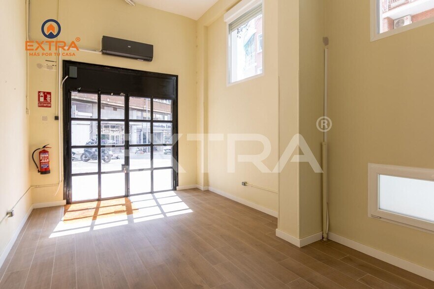 Immeuble residentiel dans Madrid, Madrid à vendre - Photo intérieure – Image 2 sur 8