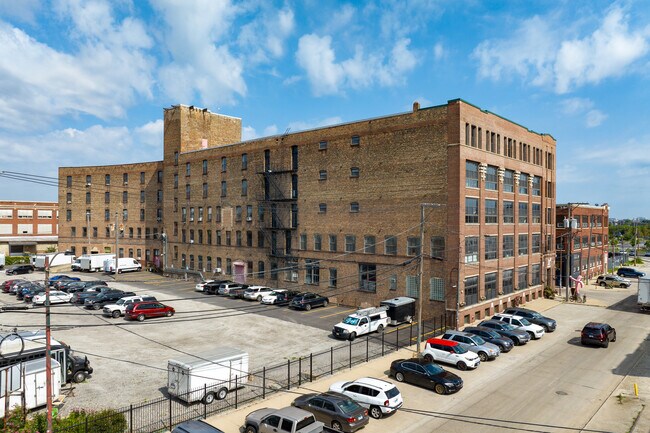 Plus de détails pour 3636 S Iron St, Chicago, IL - Local d'activités à louer