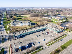 6801-6917 W Brown Deer Rd, Milwaukee, WI - Vue aérienne vue de carte - Image1