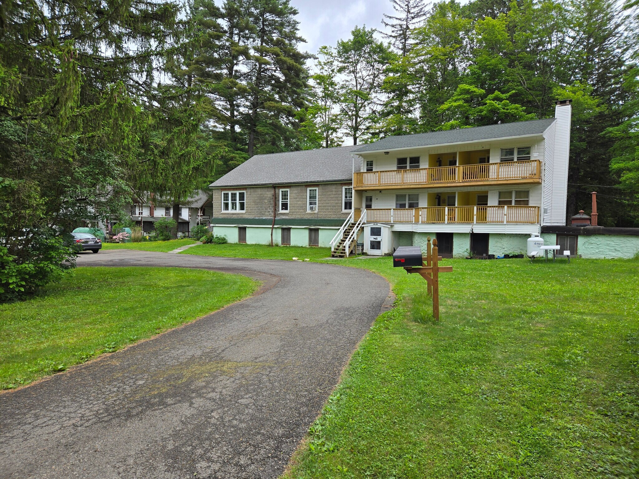 37-69 Ava Maria Dr, Phoenicia, NY à vendre Photo de l’immeuble– Image 1 sur 13