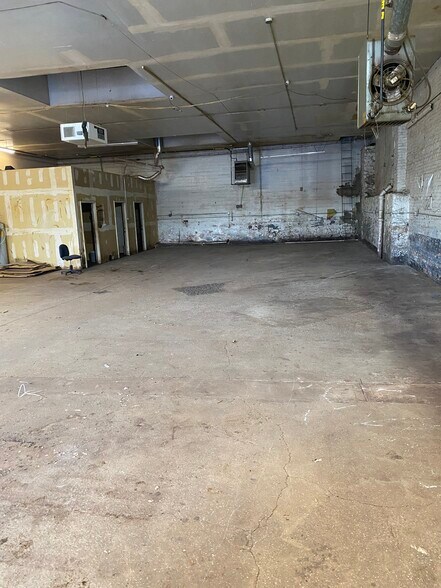 4238 Bronx Blvd, Bronx, NY à louer - Photo de l’immeuble – Image 2 sur 2