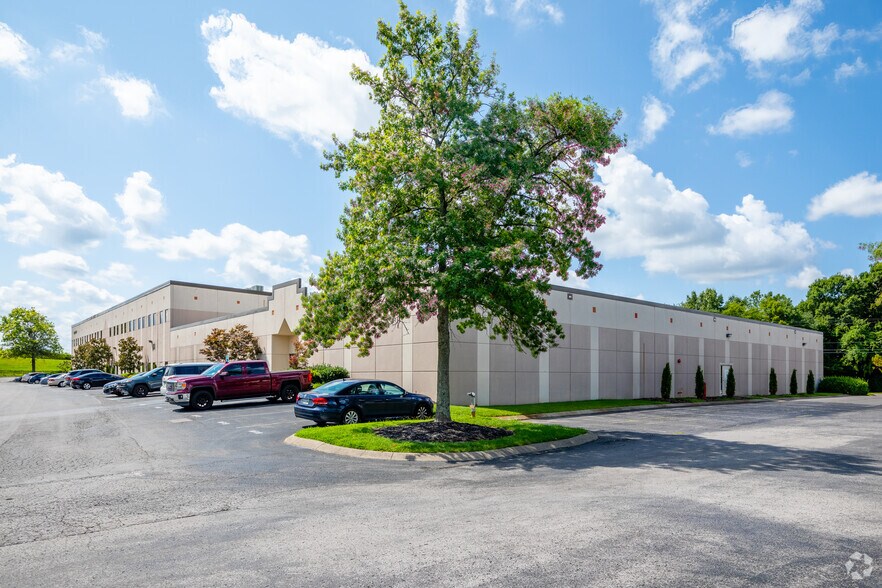 500-520 Royal Pky, Nashville, TN à louer - Photo de l’immeuble – Image 3 sur 7