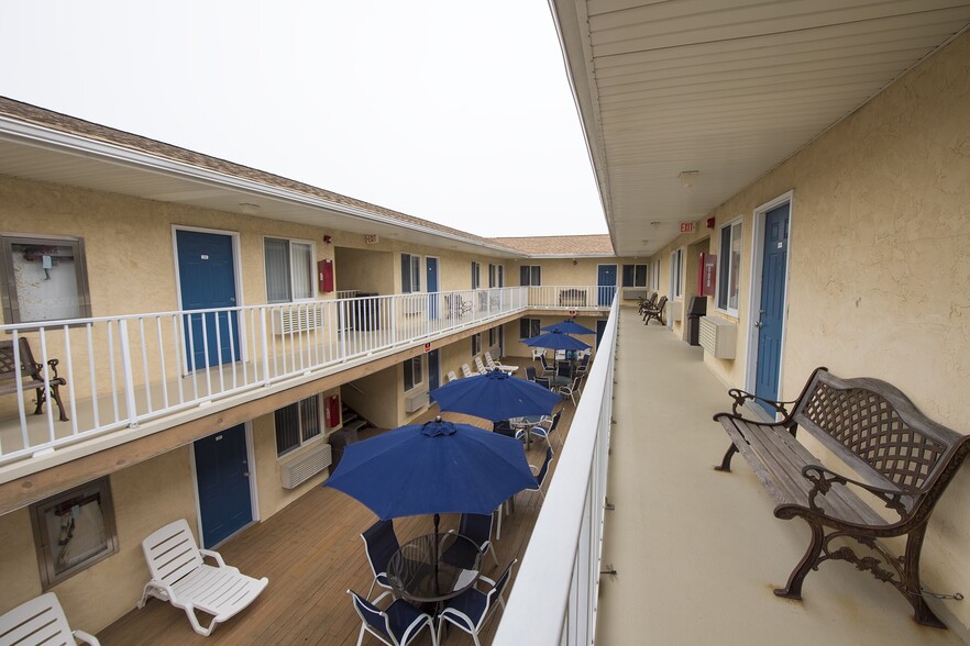 53 Hancock Ave, Seaside Heights, NJ à vendre - Photo de l’immeuble – Image 3 sur 6