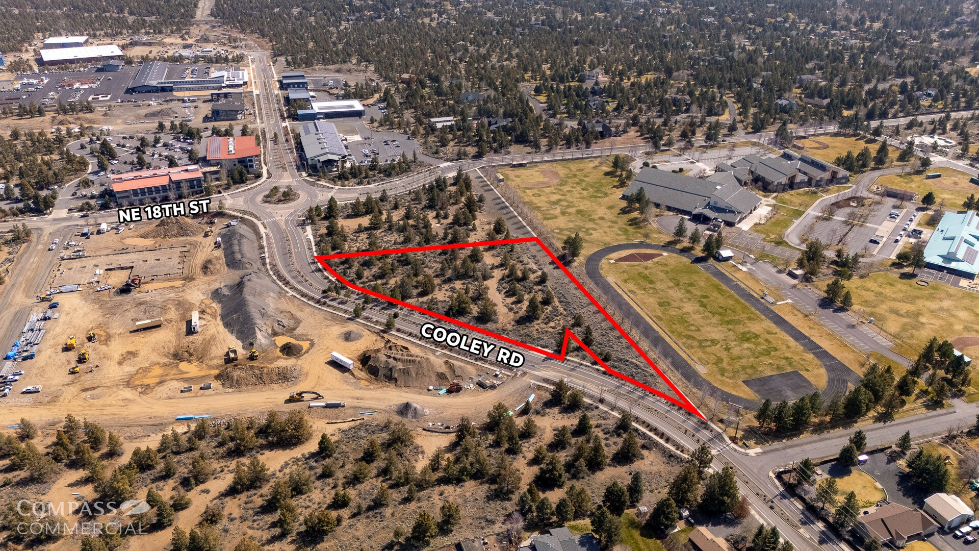 20835 Cooley Rd, Bend, OR à vendre Photo de l’immeuble– Image 1 sur 9