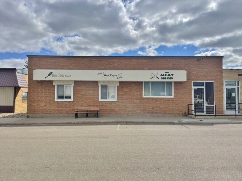 208 N Main St, Berthold, ND à vendre - Photo de l’immeuble – Image 2 sur 30