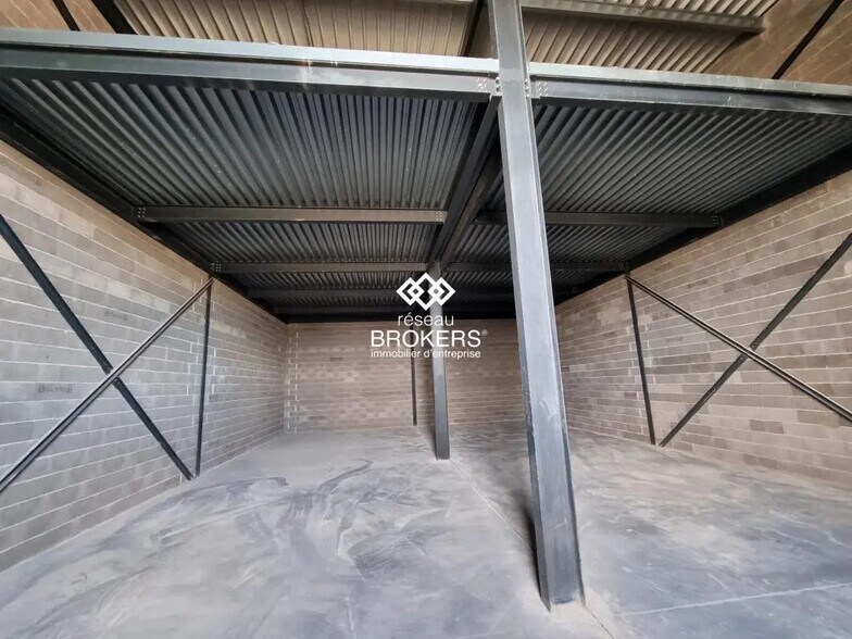 Industriel/Logistique dans SAINT-GEORGES-D'ORQUES à vendre - Photo intérieure – Image 2 sur 3