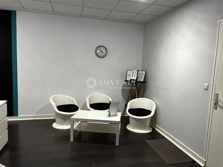 Bureau dans Saint-Avertin à louer - Photo de l’immeuble – Image 1 sur 5