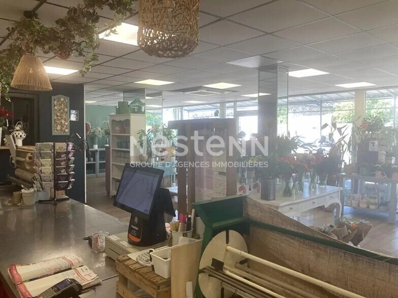 Local commercial dans Vannes à louer - Photo de l’immeuble – Image 3 sur 4