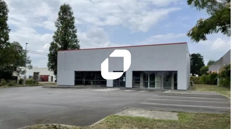 Local commercial dans Carquefou à louer - Photo de l’immeuble – Image 1 sur 12