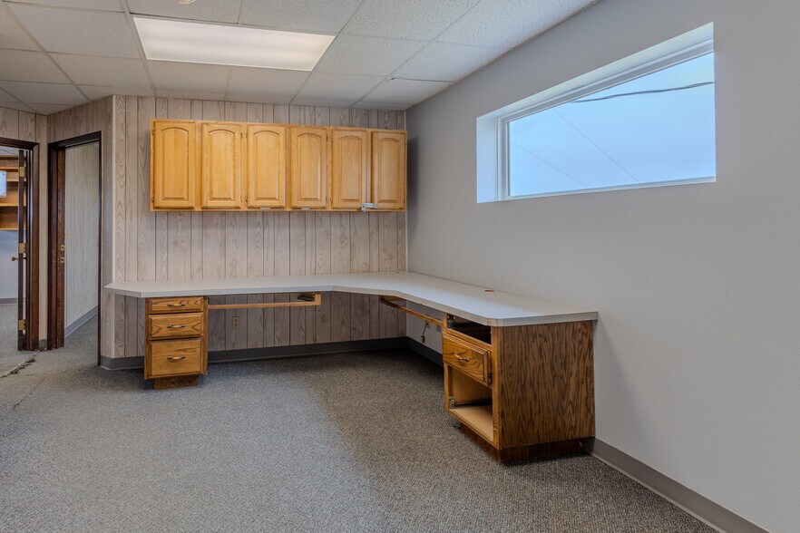 4303 Memorial Hwy, Mandan, ND à vendre - Photo de l’immeuble – Image 2 sur 29