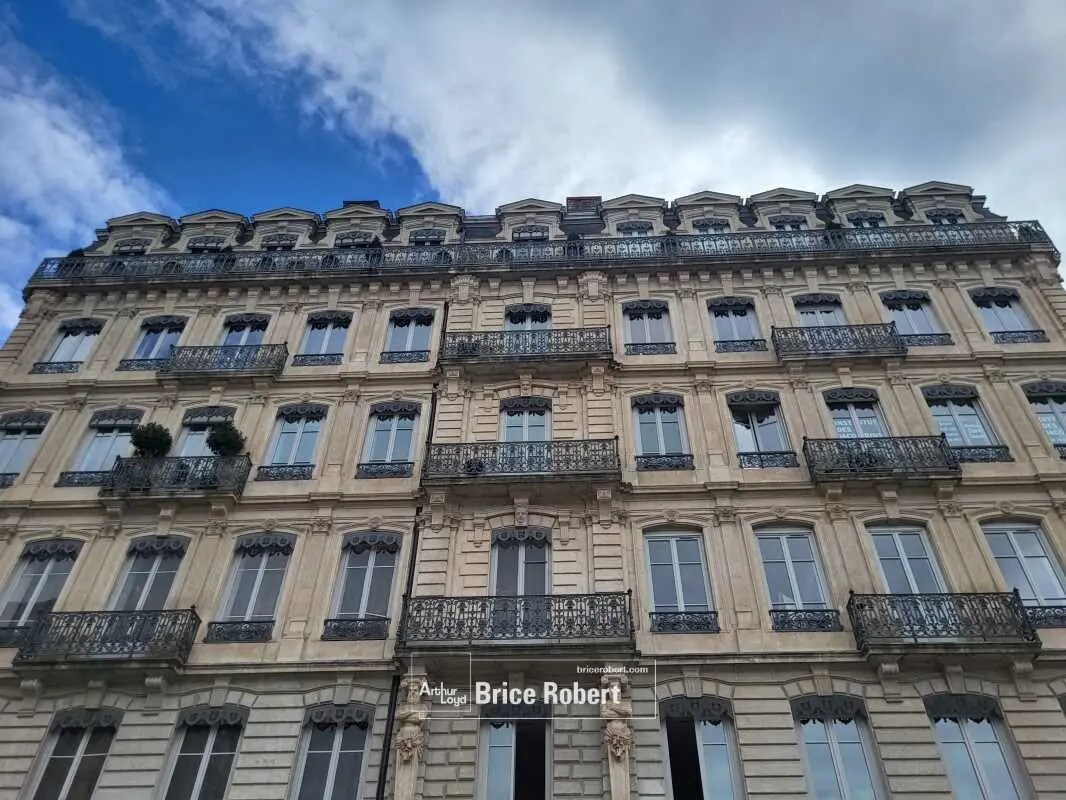 Bureau dans Lyon à louer Photo de l’immeuble– Image 1 sur 10