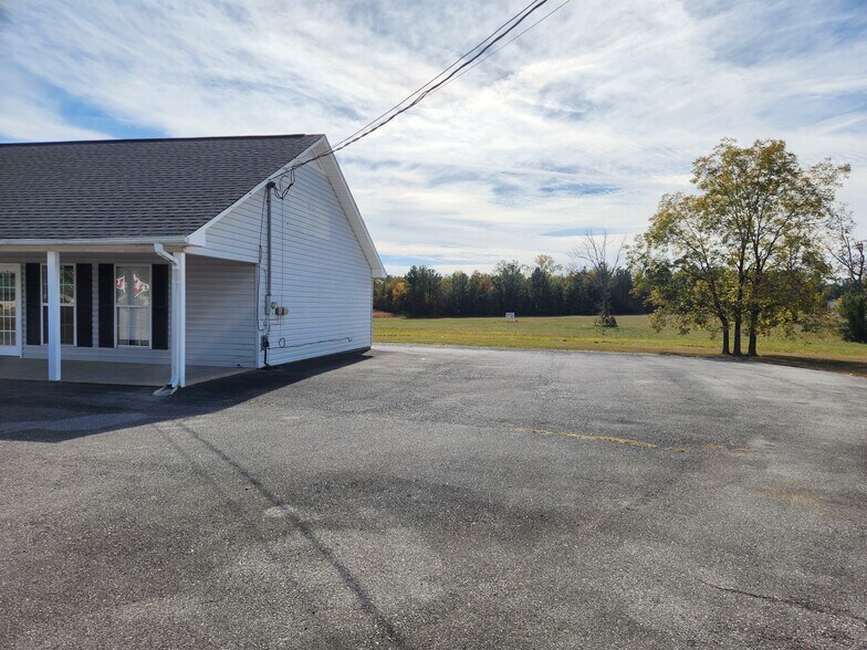 700 W Grand Ave, Rainbow City, AL à louer - Photo de l’immeuble – Image 3 sur 15