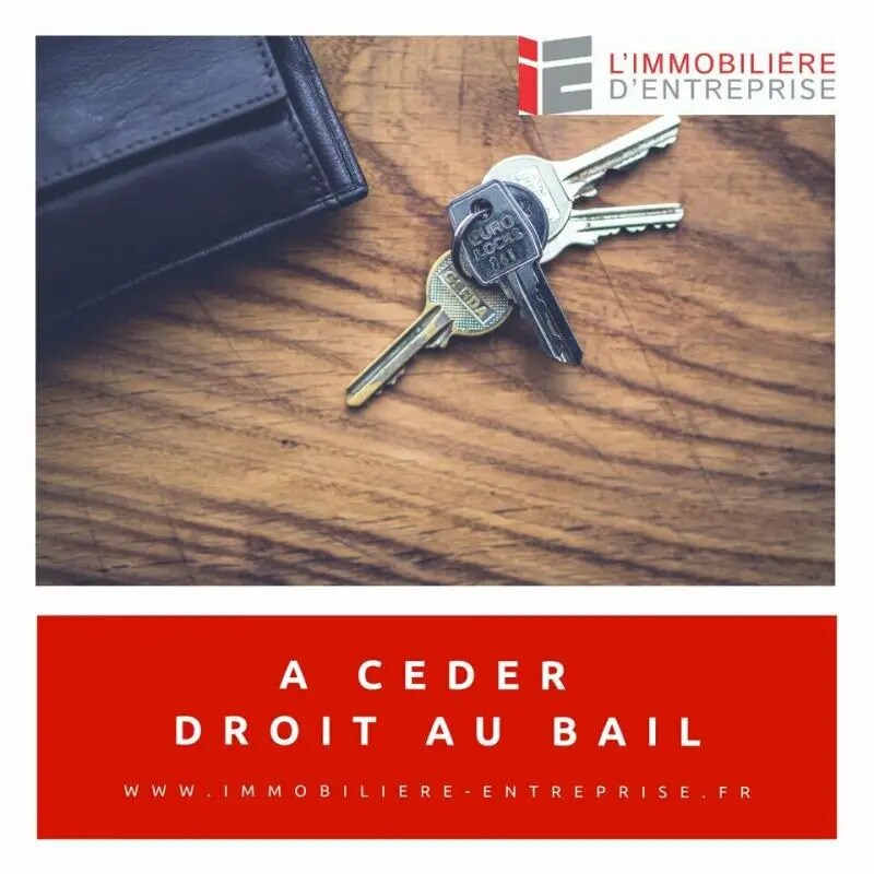 Local commercial dans Dinard à louer Photo principale– Image 1 sur 2