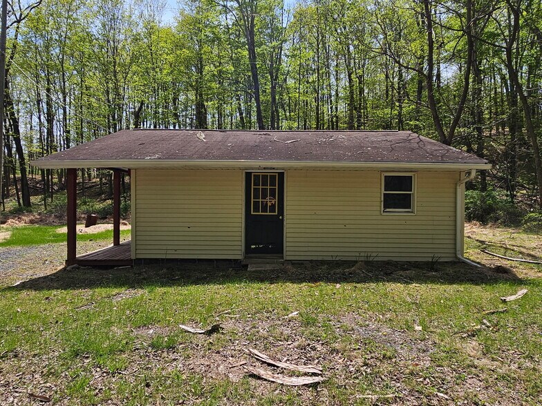 135 Marsh Rd, Stroudsburg, PA à vendre - Photo de l’immeuble – Image 2 sur 3