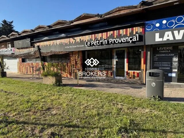 Local commercial dans Les Pennes-Mirabeau à vendre - Photo de l’immeuble – Image 1 sur 3