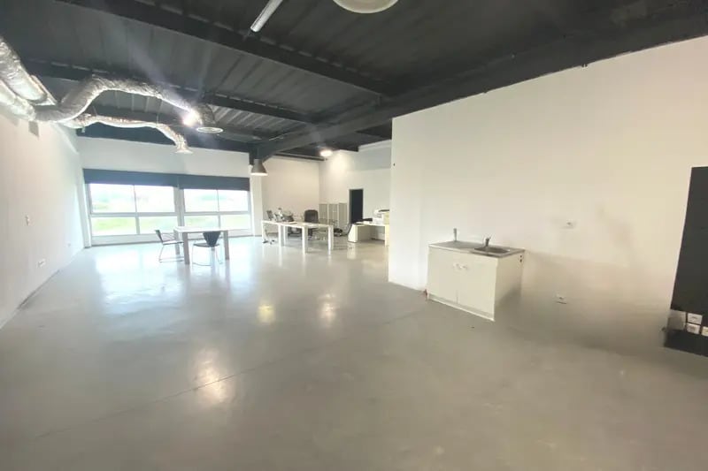 1400 Rue De La Castelle, Montpellier à louer - Photo de l’immeuble – Image 3 sur 6