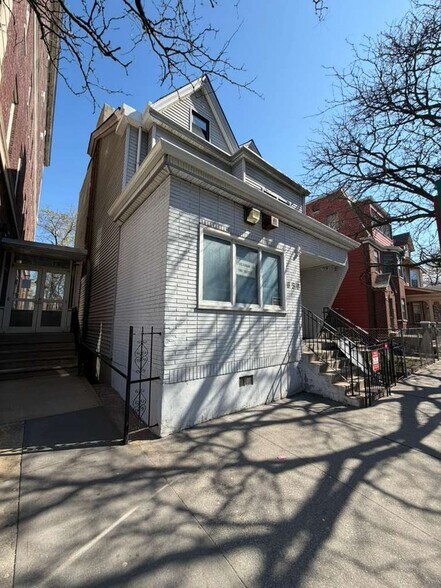 650 Bergen Ave, Jersey City, NJ à louer - Photo de l’immeuble – Image 2 sur 22