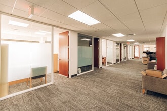 111 SW Columbia St, Portland, OR à louer Photo intérieure– Image 2 sur 4