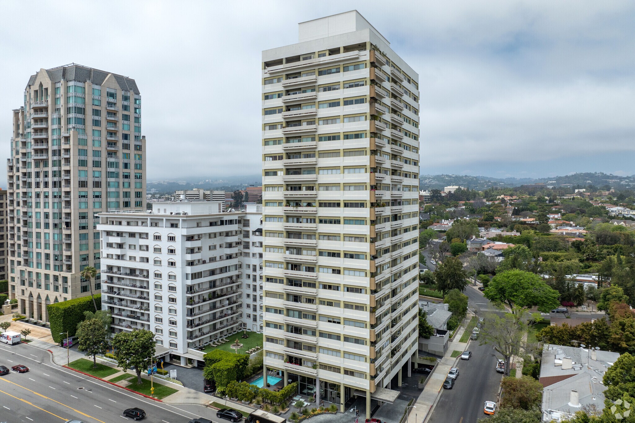 10701 Wilshire Blvd, Los Angeles, CA à vendre Photo principale– Image 1 sur 7
