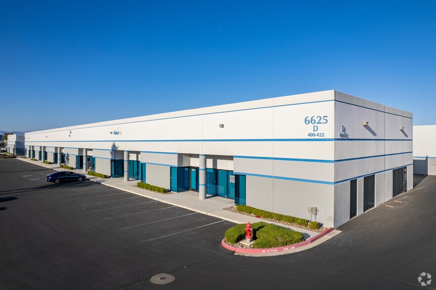6625 S Valley View Blvd, Las Vegas, NV à louer - Photo principale – Image 1 sur 4
