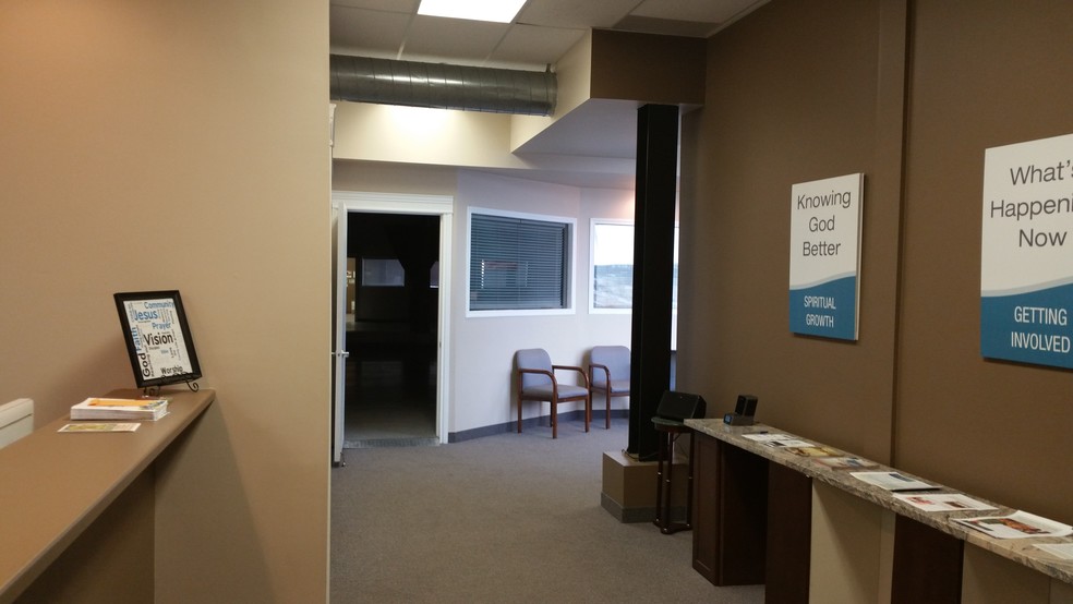 125 Carleton Dr, St. Albert, AB à louer - Photo intérieure – Image 2 sur 16