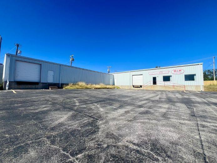 4429 NW 10th St, Oklahoma City, OK à vendre - Photo de l’immeuble – Image 2 sur 6