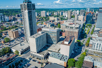 100 Main St E, Hamilton, ON - VUE AÉRIENNE  vue de carte
