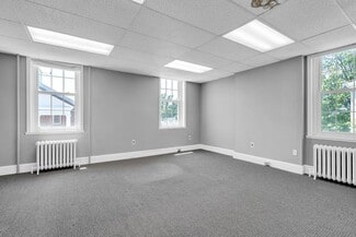 Plus de détails pour 349 W State St, Media, PA - Bureau à vendre