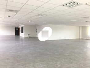 Bureau dans Saint-Priest à louer Photo intérieure– Image 1 sur 9