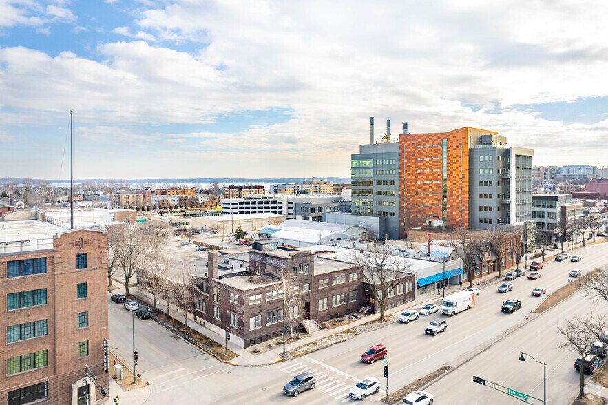 849 E Washington Ave, Madison, WI à louer - Aérien – Image 3 sur 12