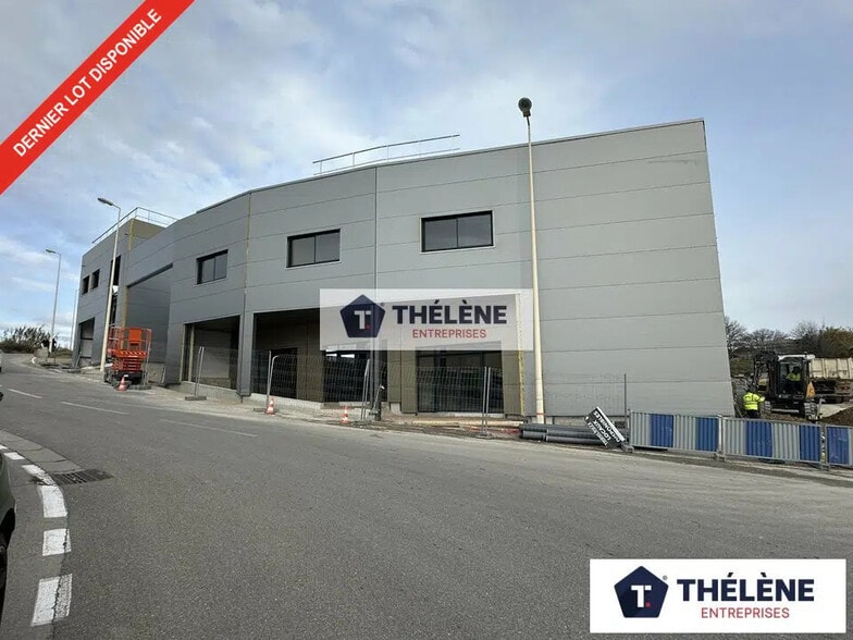 Local d'activités dans Gigean à vendre - Photo de l’immeuble – Image 3 sur 12