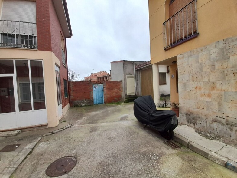 Calle Hondón, 12, Cigales, Valladolid à vendre - Photo de l’immeuble – Image 1 sur 11