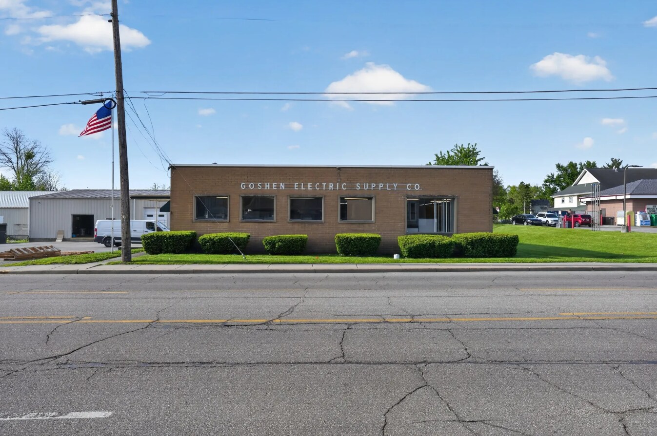 808 W Lincoln Ave, Goshen, IN à vendre Photo principale– Image 1 sur 11