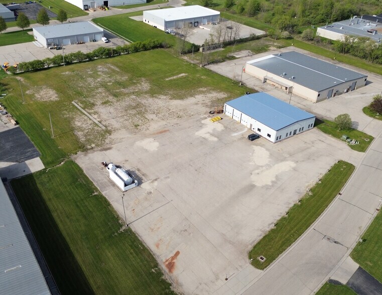 N169W21110 Tower Dr, Jackson, WI à louer - Aérien – Image 2 sur 7