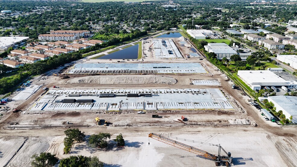 4130 W Gandy Blvd, Tampa, FL à louer - Aérien – Image 2 sur 4