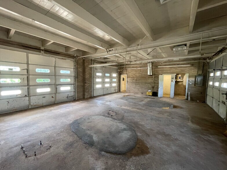 7931 Reynolda Rd, Pfafftown, NC à louer - Photo de l’immeuble – Image 2 sur 4