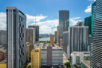 150 SE 2nd Ave, Miami, FL - Vue aérienne  vue de carte