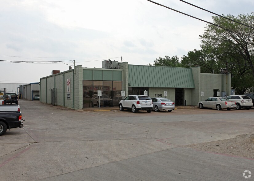 11666 Harry Hines Blvd, Dallas, TX à vendre - Photo principale – Image 1 sur 2