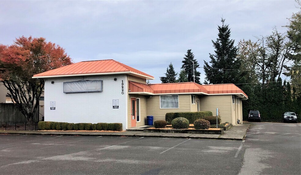 19220 Mcloughlin Blvd, Gladstone, OR à louer - Photo de l’immeuble – Image 1 sur 16