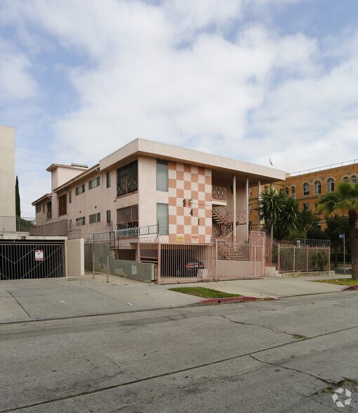 941 S Gramercy Pl, Los Angeles, CA à vendre - Photo de l’immeuble – Image 3 sur 4