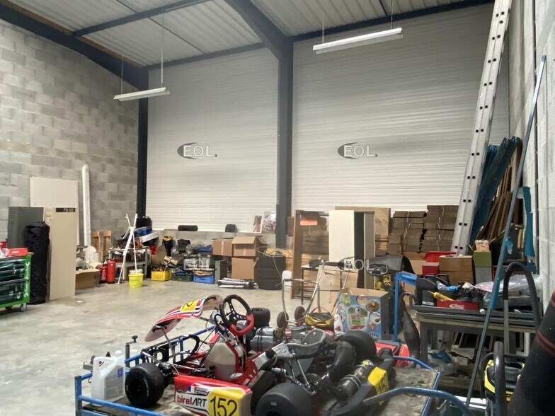 Industriel/Logistique dans Toussieu à louer - Photo intérieure – Image 3 sur 7