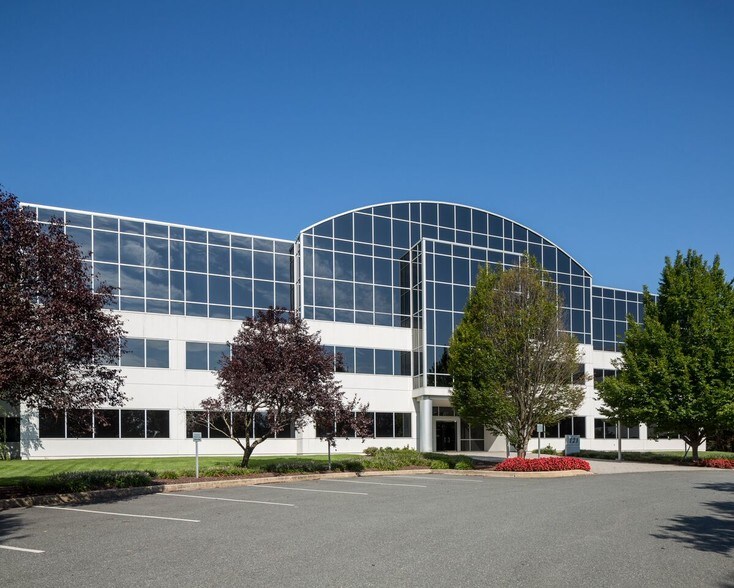 121 Continental Dr, Newark, DE à louer - Photo de l’immeuble – Image 2 sur 3