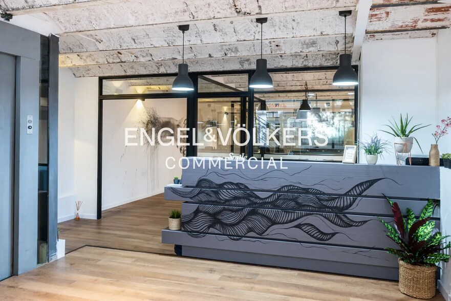 Bureau dans Barcelone, Barcelona à louer - Hall d’entrée – Image 3 sur 3