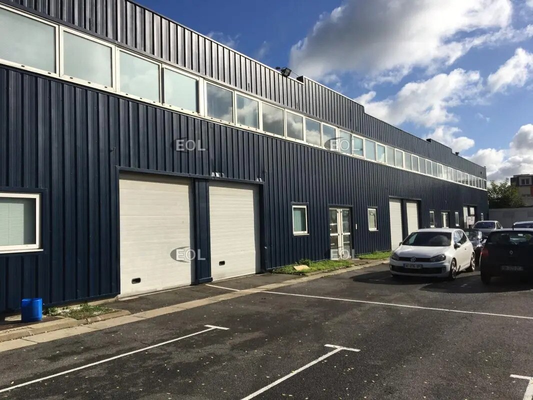 Local d’activités dans Chilly-Mazarin à louer Photo de l’immeuble– Image 1 sur 2