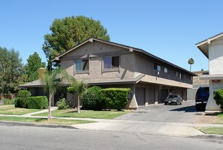 Plus de détails pour 1915 N Highland St, Orange, CA - Logement à vendre