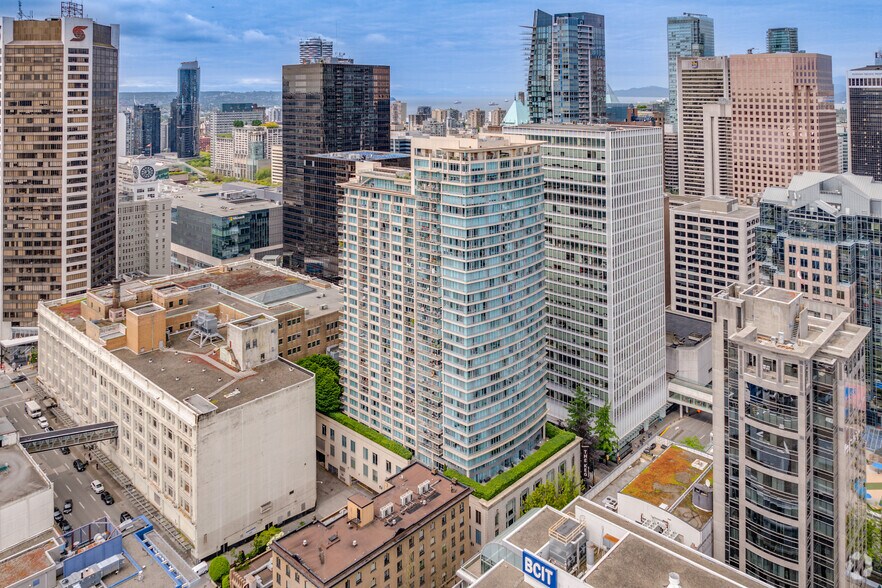 610 Granville St, Vancouver, BC à louer - Aérien – Image 3 sur 5